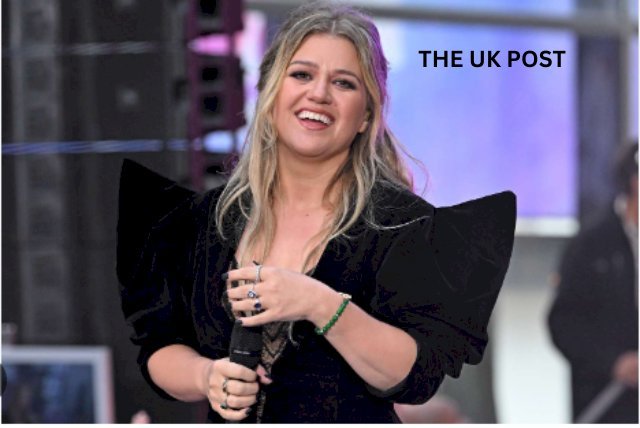 Kelly Clarkson (image via google)