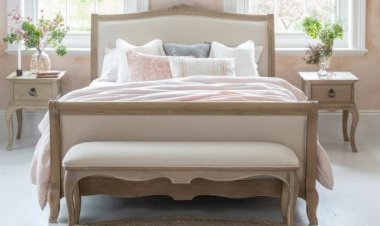 Traditional interior design is in for bedrooms in 2025