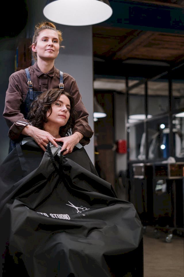 Top 10 Business Woman Haircut UK Styles (2025 Guide)