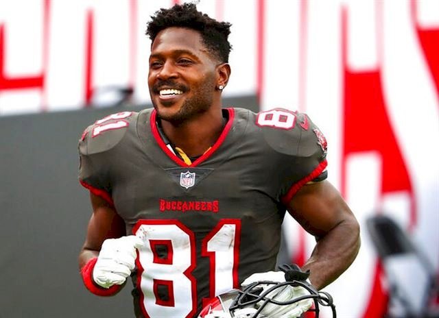 Antonio Brown Net Worth 2025: Career, Bankruptcy & Financial Struggles Revealed