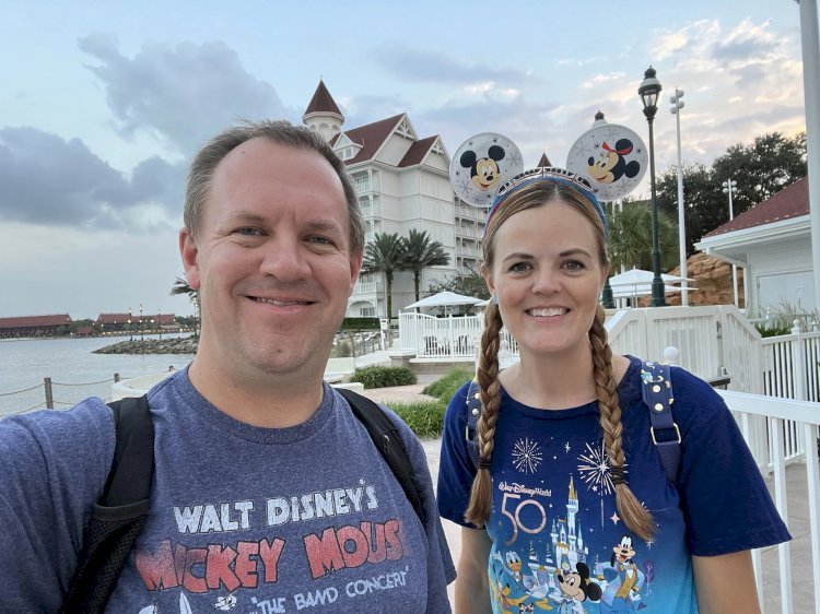 ResortTV1 Net Worth in 2025: Josh & Jenna’s YouTube Success