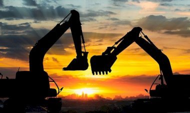 Digger Finance Explained – How U.S. Contractors Can Buy or Lease Excavators & Plant Equipment