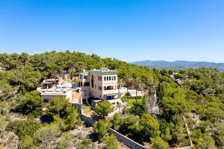 Buying Property in Spain in 2026: What Foreign Buyers Should Know Before Making the Move