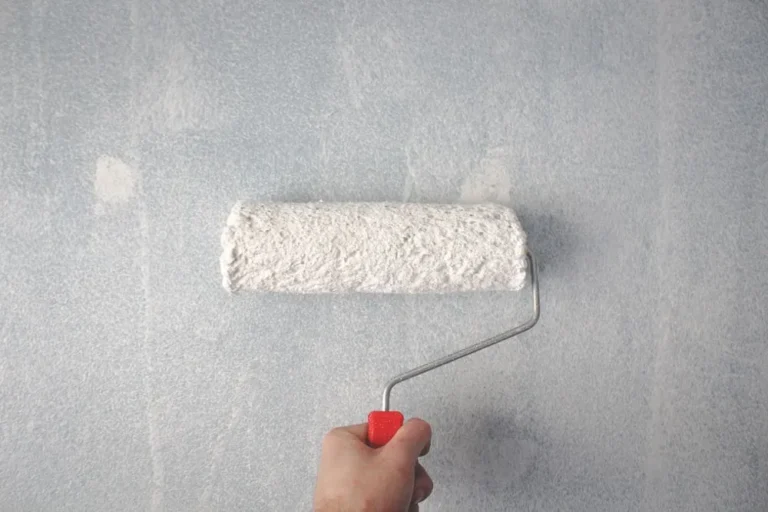 How Much Does a Painter and Decorator Charge? Daily, Hourly & Room Prices