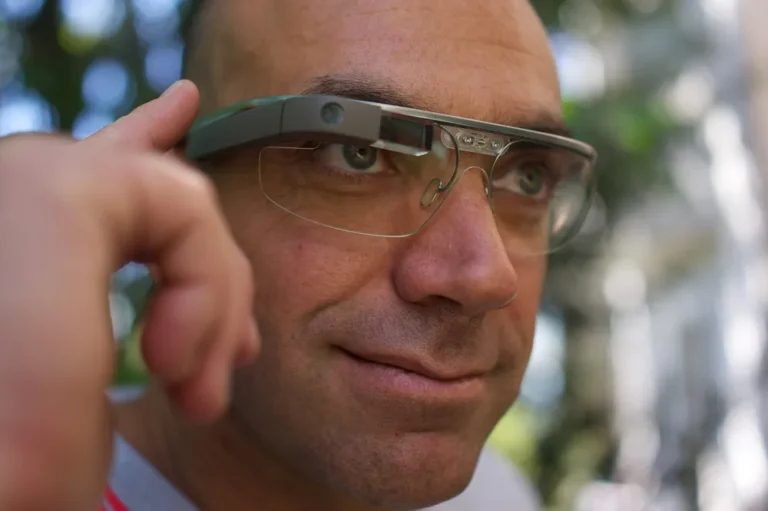 Meta launches $799 Ray-Ban Display smart glasses with built-in screen