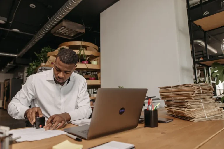 Small Business Advertising Ideas: Affordable Ways to Attract More Customers
