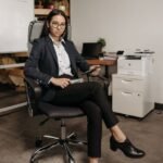 How the Right Office Chair Can Improve Posture and Reduce Discomfort